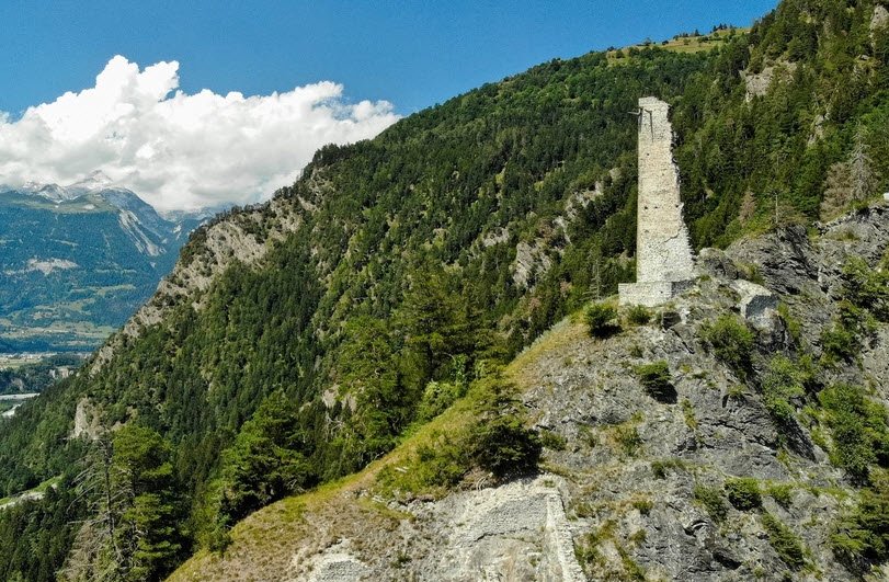 Ruine Hochjuvalt, Rothenbrunnen, Switzerland, Switzerland